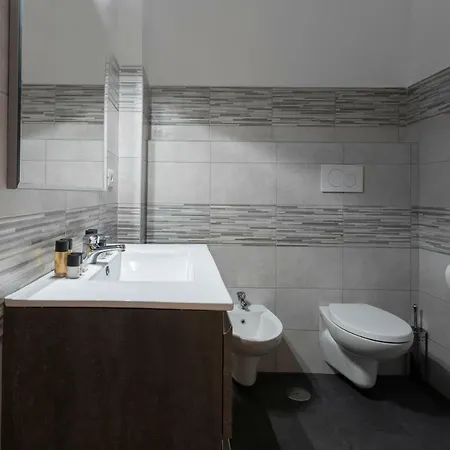 Sonder — Lungotev Portuense 3*